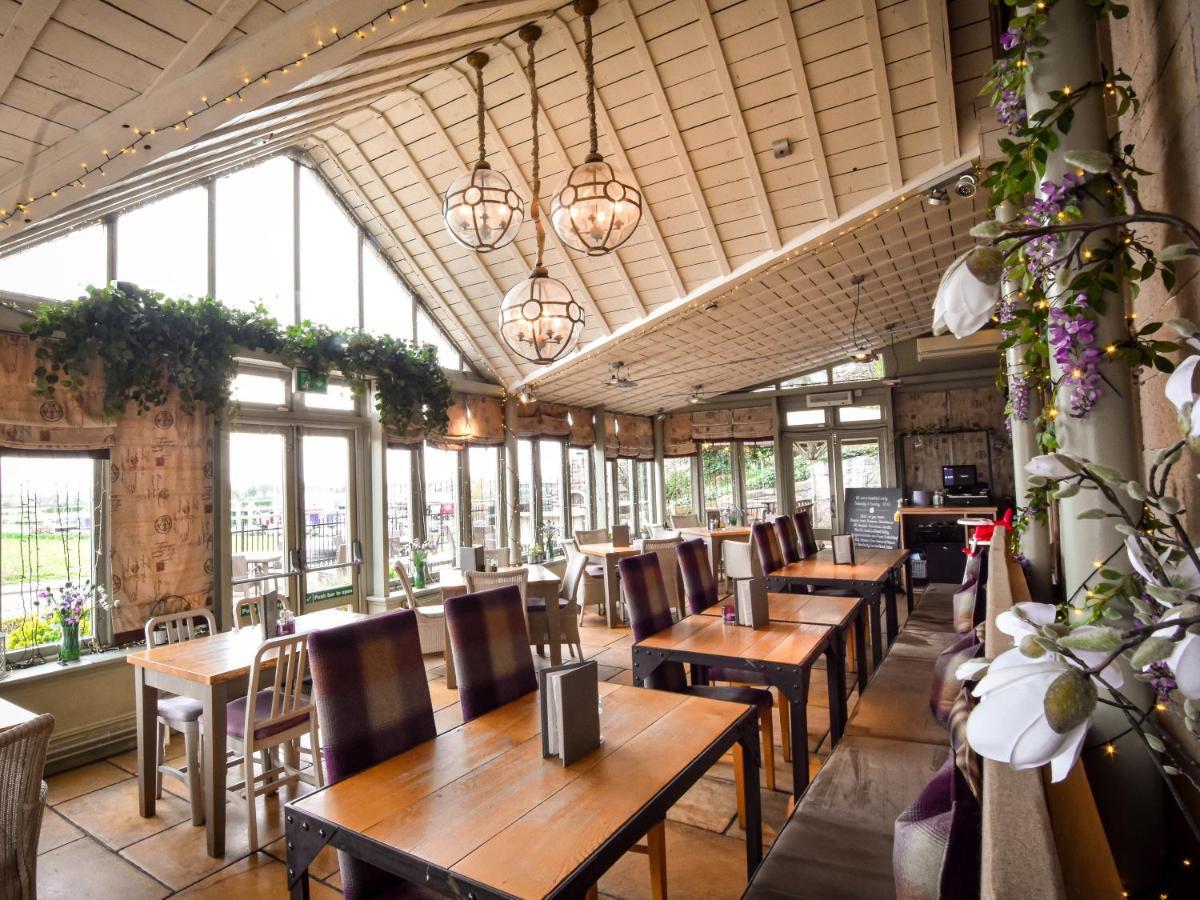The Meadowpark Bar, Kitchen & Rooms Stirling Exterior foto